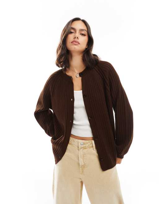 ASOS DESIGN – Strickjacke in Schokobraun mit Raglanärmeln