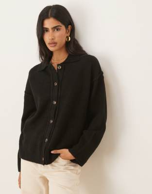 ASOS DESIGN - Strickjacke in Schwarz mit Hemdkragen und Nahtdetails