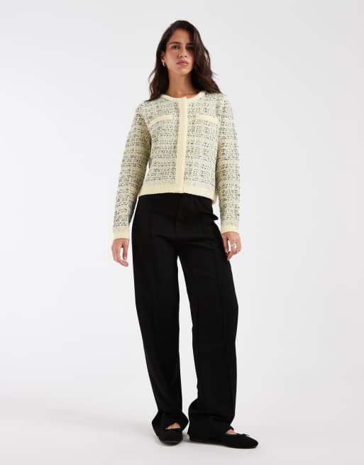 ASOS DESIGN Strickjacke mit Bouclé-Struktur und Rundhalsausschnitt in Gelb, 3 von 4