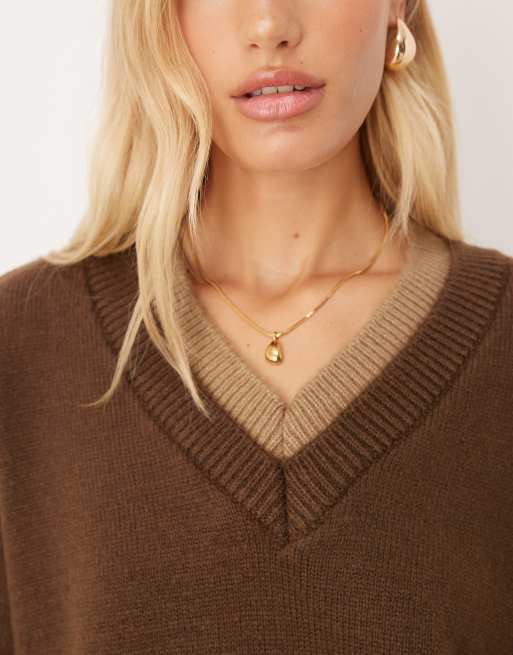ASOS DESIGN – Strickpullover in Braun mit Doppellage und V-Ausschnitt, 3 von 4