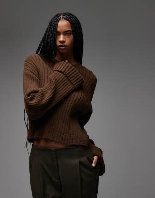 ASOS DESIGN - Strickpullover in Braun mit umgeschlagenen Bündchen-Brown