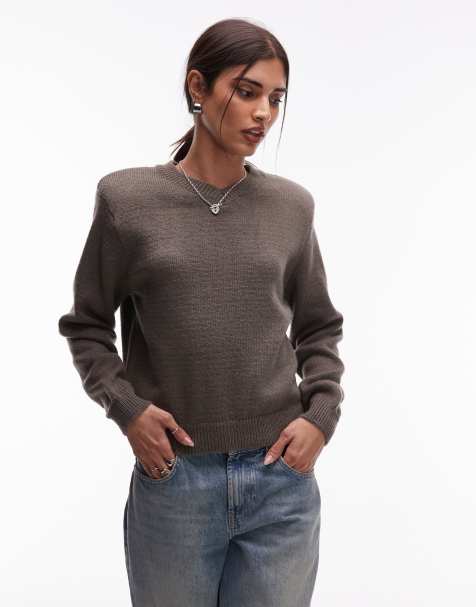 ASOS DESIGN – Strickpullover in Grau mit hohem V-Ausschnitt und Schulterpolstern - view 1