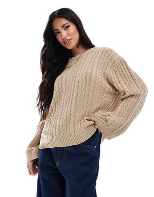 ASOS DESIGN - Strickpullover in Haferbeige mit Patentmuster, Zopfmuster und Rundhalsausschnitt-Neutral