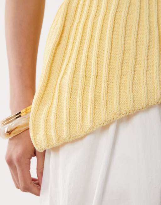 ASOS DESIGN – Strickset in Buttermilch mit asymmetrischem Oberteil mit Falten und tailliertem Schnitt, 3 von 4