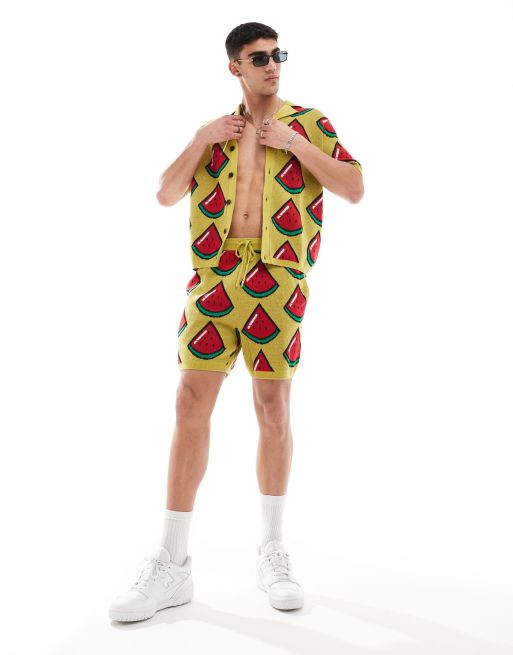 ASOS DESIGN – Strickshorts in Grün mit Wassermelonenmuster, Kombiteil