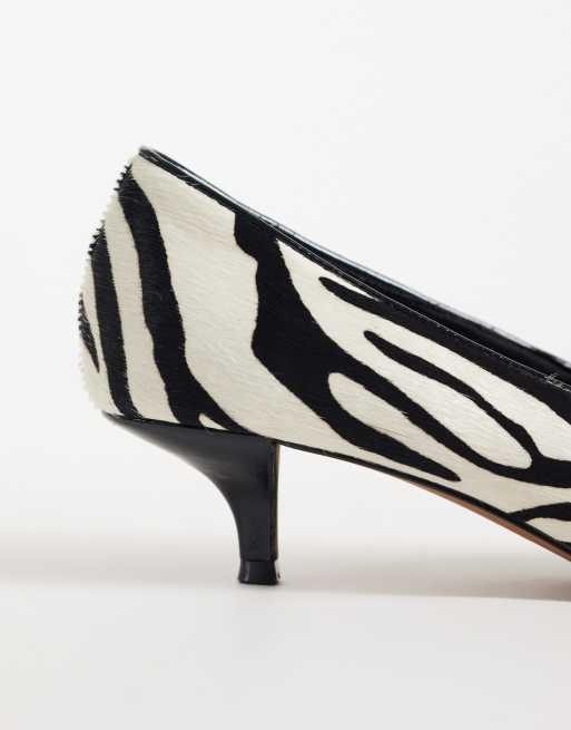 ASOS DESIGN Strike loafer kitten mid heels in zebra, 4 of 4