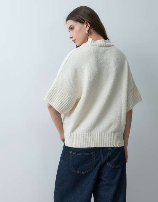 ASOS DESIGN strikket bouclé-striktrøje med korte ærmer i ecru, 3 af 4