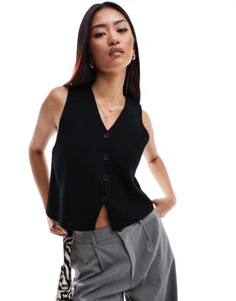 ASOS DESIGN - Strikket sort vest med v-hals - view 1
