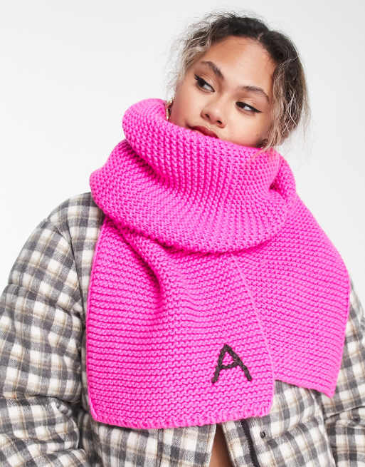 ASOS DESIGN - Strikket tørklæde med A-monogram i pink
