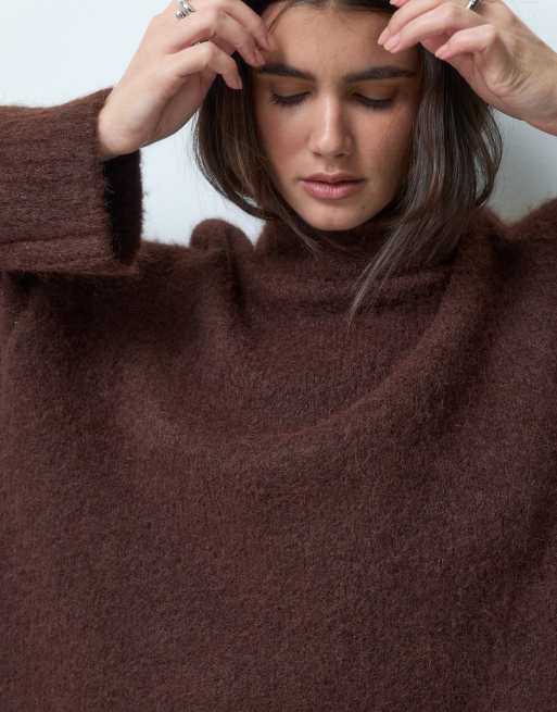 ASOS DESIGN striktrøje med rullekant og høj krave i chokolade, 3 af 4