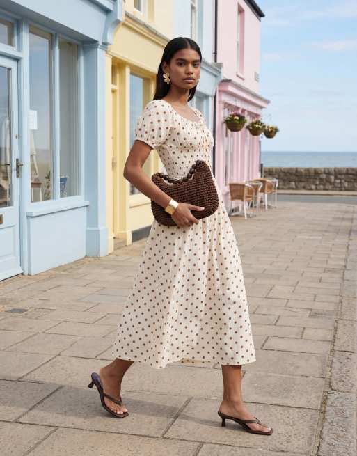 ASOS DESIGN – Stroh-Handtasche in Schokobraun mit Griff mit Kugeldetails aus Kunstharz, 10 von 11