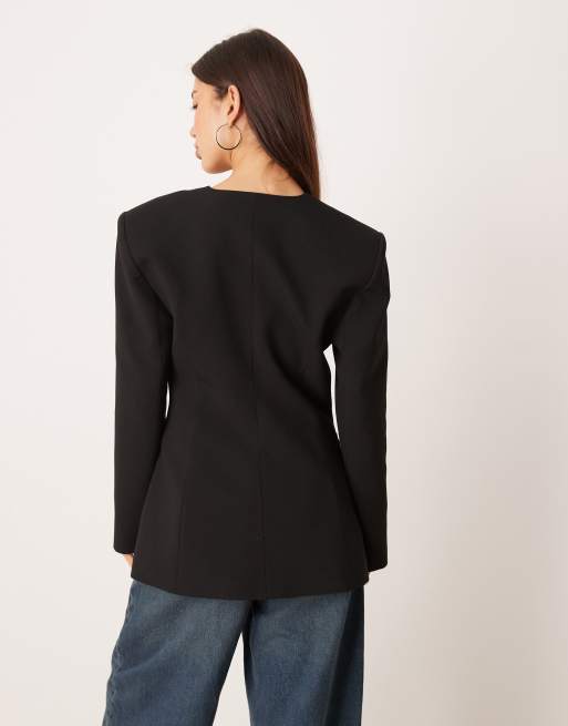 ASOS DESIGN strong shoulders cinched waist blazer in black, 2 of 4