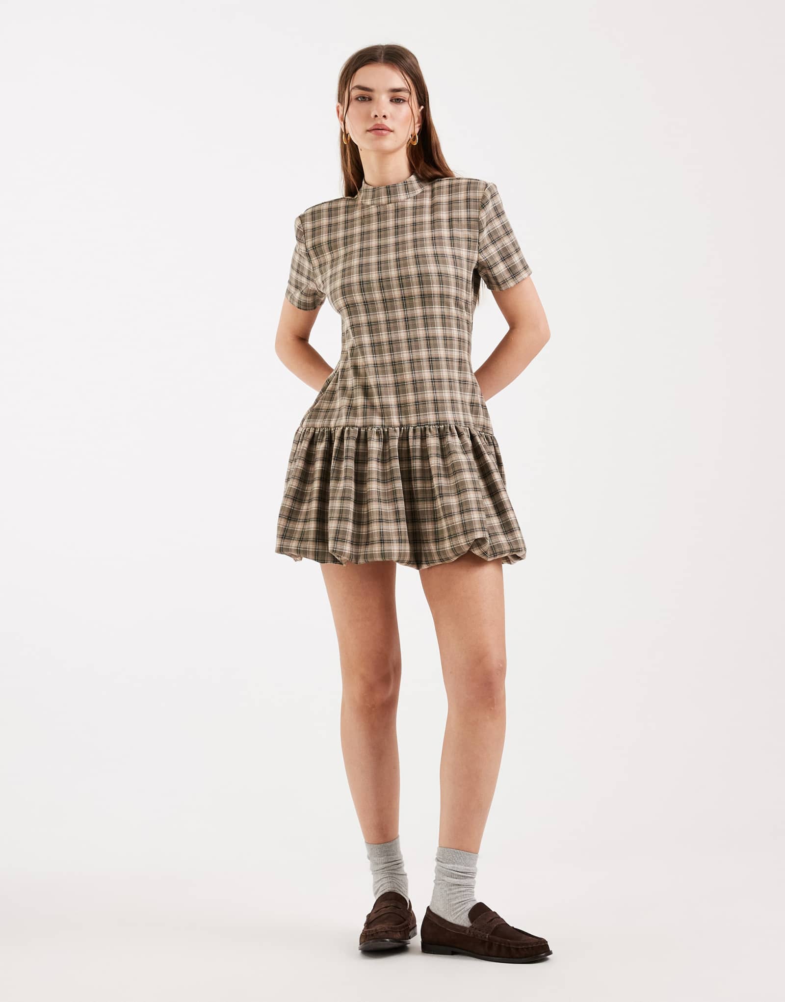 Мини-платье ASOS DESIGN со структурированным пышным подолом в коричневую клетку