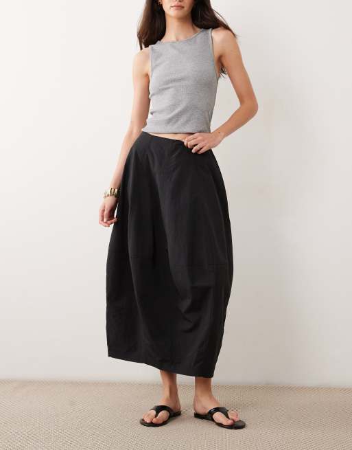 ASOS DESIGN structured cargo barrel midi skirt in black, 5 of 5