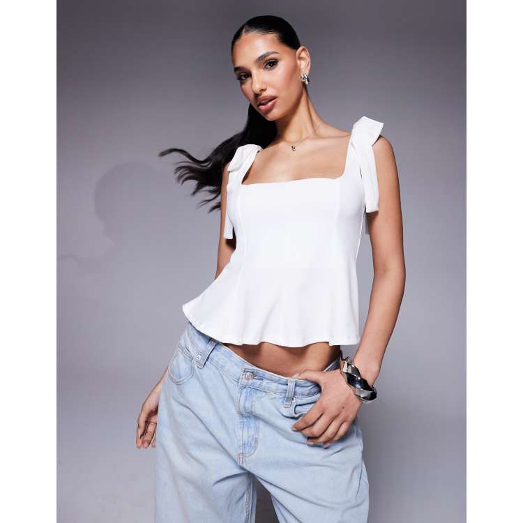 208810925-1-white?$n_750w$&wid