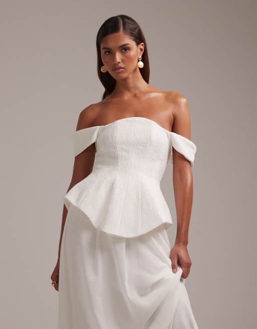 ASOS DESIGN structured lace bodice maxi wedding dress with chiffon skirt in ivory, 3 of 6