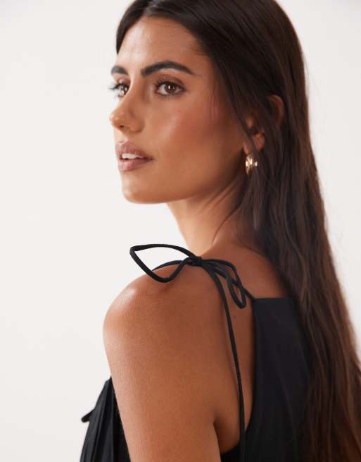 ASOS DESIGN struktureret bomuldssatin kjole med bindebånd ved barmen og sænket talje i sort, 3 af 4