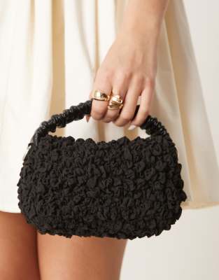 ASOS DESIGN - Strukturierte Handtasche in Schwarz mit gerafftem Griff mit abnehmbarer Tragekette