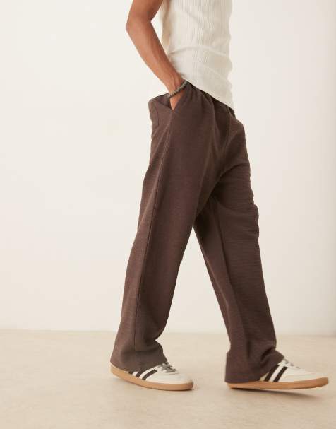 ASOS DESIGN – Strukturierte Jogginghose in Braun mit weitem Bein - view 1