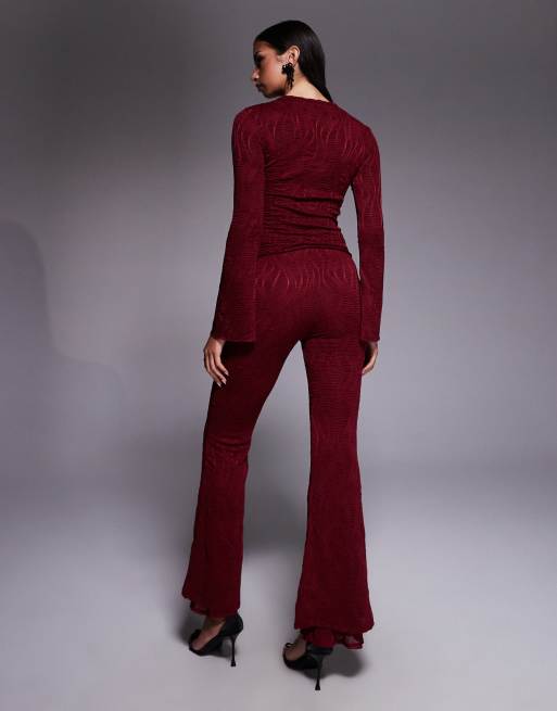 ASOS DESIGN – Strukturierte Schlaghose in Burgunderrot mit hohem Bund, Kombiteil, 3 von 5