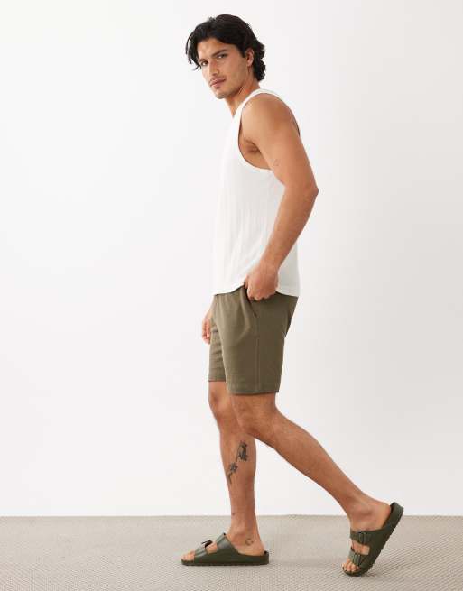 ASOS DESIGN – Strukturierte Slim-Fit-Shorts aus Jersey in Steinbeige, 2 von 5
