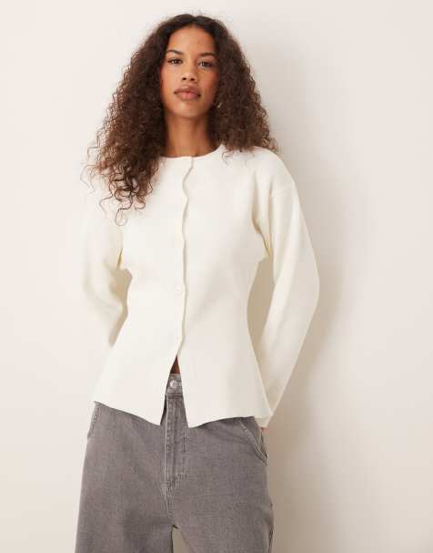 ASOS DESIGN – Strukturierte Strickjacke in Creme mit Rundhalsausschnitt - view 1