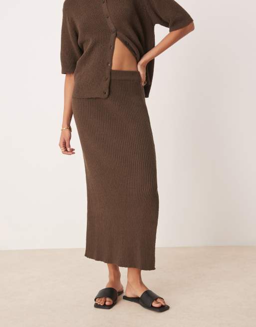 ASOS DESIGN – Strukturierter Midaxi-Rock aus Strick in Schokobraun, Kombiteil, 4 von 5
