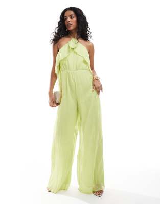 ASOS DESIGN - Strukturierter Neckholder-Jumpsuit in Limettengrün mit weitem Bein und Rüschen