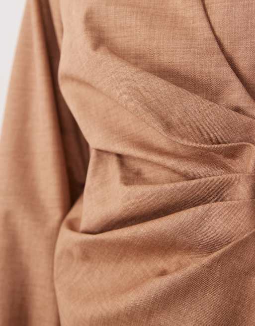 ASOS DESIGN – Strukturiertes Blazerkleid in Beige mit Faltendetail an der Taille, 4 von 4