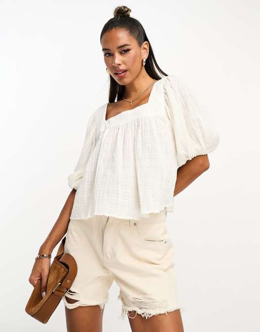 ASOS DESIGN – Strukturiertes Gaze-Oberteil in Weiß mit eckigem Ausschnitt und voluminösen Ärmeln, 3 von 4