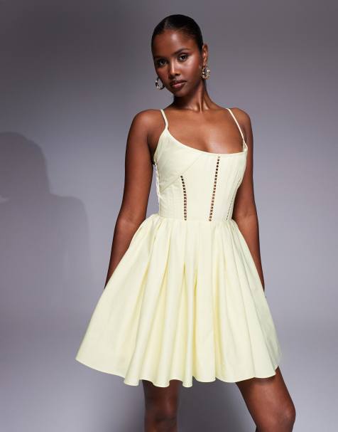 ASOS DESIGN – Strukturiertes, hochwertiges Korsett-Minikleid in Buttermilchgelb mit Schnürung hinten - view 1