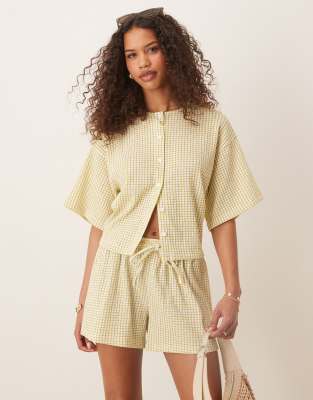 ASOS DESIGN - Strukturiertes, kastiges Hemd in Grün kariert, Kombiteil