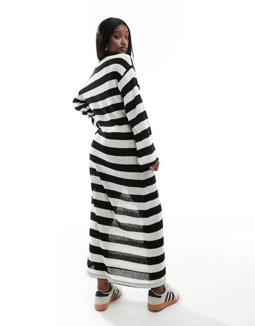 ASOS Design – Strukturiertes, langärmliges Maxikleid in Schwarz und Weißen mit Streifen, 3 von 4