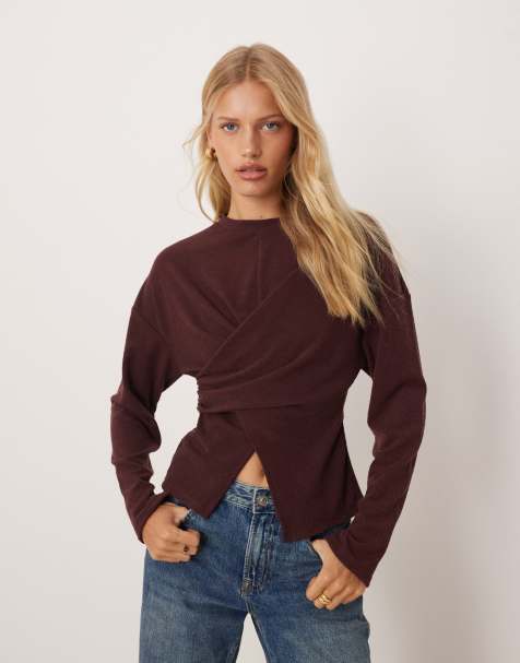 ASOS DESIGN – Strukturiertes, langärmliges Shirt in Burgunderrot mit Wickeldetail - view 1