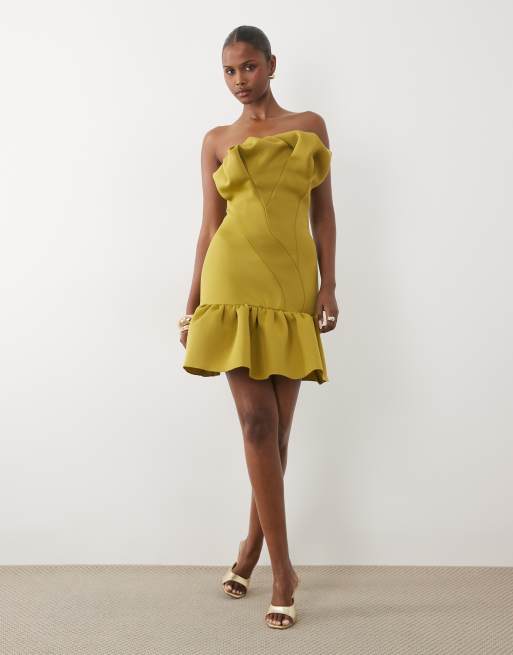 ASOS DESIGN – Strukturiertes Minikleid aus neoprenartigem Material in Avocadogrün mit gerafftem Carmen-Ausschnitt, 2 von 4