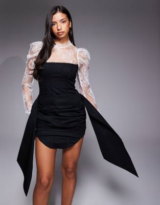 ASOS DESIGN - Strukturiertes Minikleid in Schwarz-Weiß mit geschnürten, viktorianischen Ärmeln