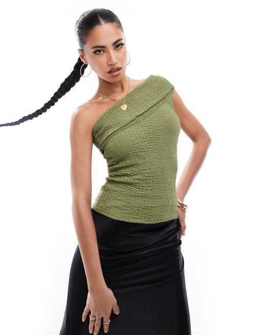 ASOS DESIGN – Strukturiertes Oberteil in Khaki mit One-Shoulder-Träger und umgeschlagenem Ausschnitt