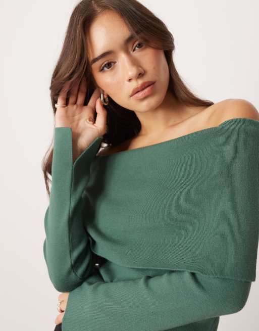 ASOS DESIGN – Strukturiertes Slim-Fit-Oberteil aus weichem Strick in Grün mit Carmen-Ausschnitt, 2 von 4