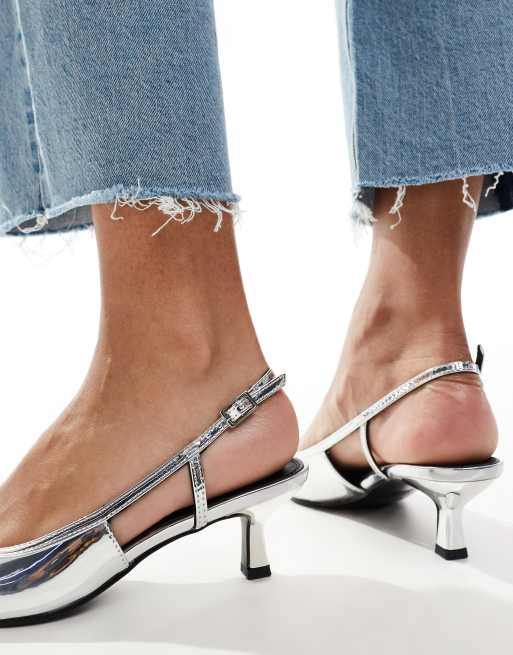ASOS DESIGN Strut Scarpe argento con tacchetto a spillo e cinturino posteriore
