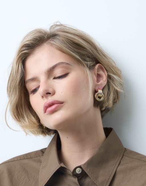 ASOS DESIGN stud door-knocker earrings in gold tone, 2 of 4