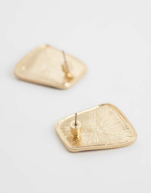 ASOS DESIGN stud earrings with burgundy resin, 4 of 4