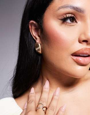 ASOS DESIGN ASOS DESIGN stud earrings with faux pearl rectangle design in gold tone