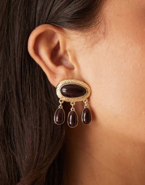 ASOS DESIGN stud earrings with molten stone setting and burgundy drops in gold tone - view 1