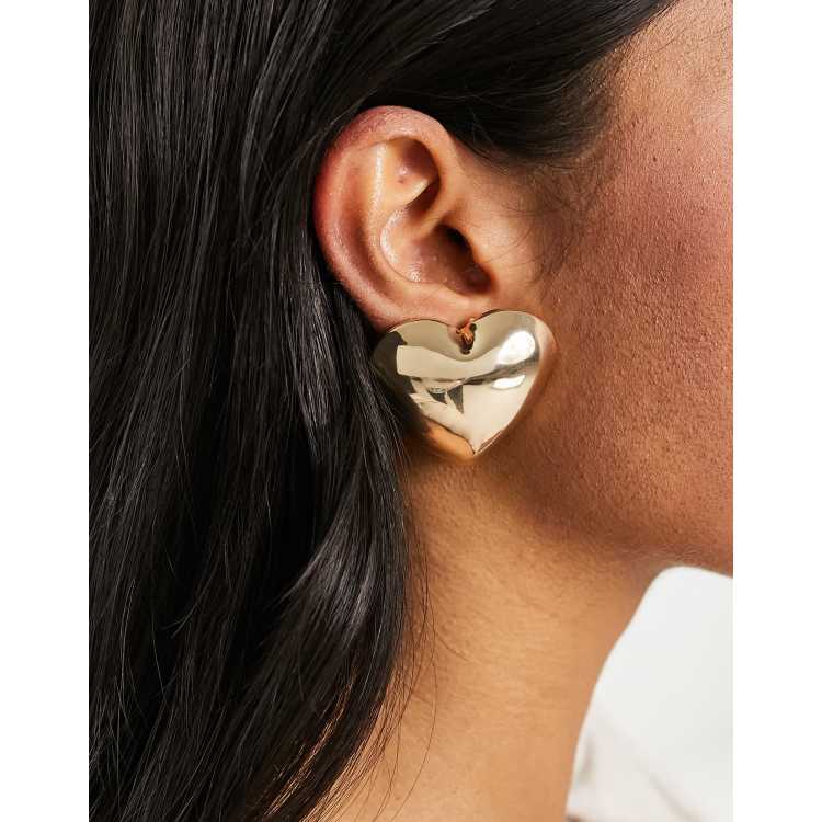 Heart design gold on sale earrings