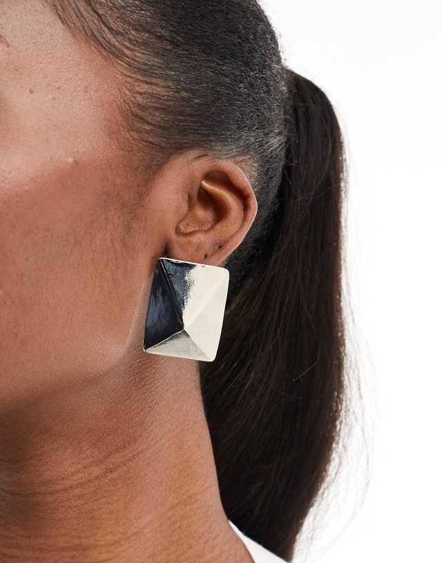 ASOS DESIGN - stud earrings with rectangle angular design in silver tone