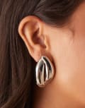 [ASOS DESIGN] ASOS DESIGN stud earrings with sculptural oval shape in silver tone No Size SILVER