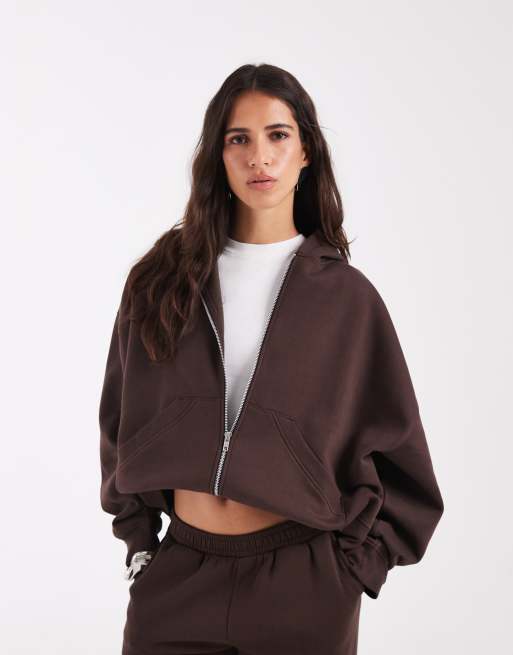 ASOS DESIGN - Sudadera con capucha de tejido afelpado con cremallera en marrón, 2 de 4