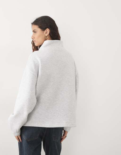 ASOS DESIGN - Sudadera gris jaspeada con cuello asimétrico y cremallera, 4 de 4