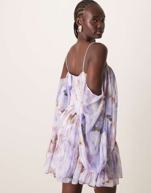 ASOS DESIGN – Suddigt abstrakt mönstrad, panelsydd miniklänning med bara axlar, draperade ärmar och spets, 3 av 4