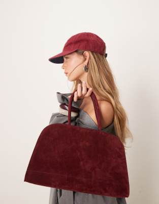 suede bowler tote bag in burgundy-Red